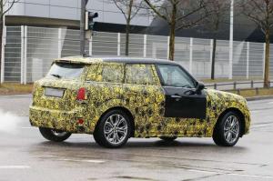 Шпионские снимки Mini Countryman 2017 года 