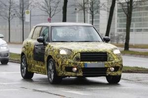 Шпионские снимки Mini Countryman 2017 года 