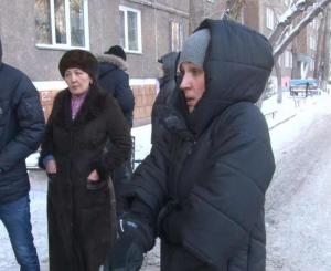 В Павлодаре неизвестные в течении двух лет поджигают машины во дворе 
