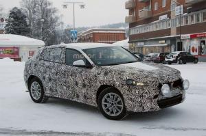 Компания BMW вывела на зимние тесты кроссовер X2 