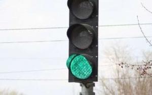 В Кемерово перенастроили работу светофоров на сложном участке улицы Красноармейской