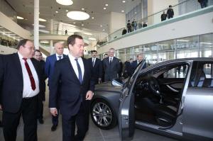 Медведев лично проверит состояние дел на «АвтоВАЗе» и пообщается с автомобилистами