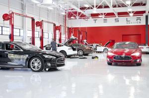 Tesla отстаивает право продавать машины напрямую потребителям