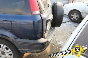 Предположительно нетрезвый водитель Lada "покалечил" несколько машин
