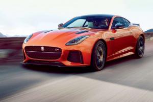 В Сети появились изображения Jaguar F-Type SVR