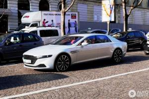 В Сети сфотографировали седан Aston Martin стоимостью миллион евро