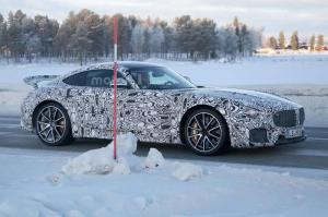 Шпионские снимки Mercedes-AMG GT R 2017 года 