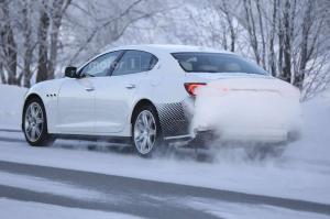 Шпионские снимки Maserati Quattroporte 2017 года 