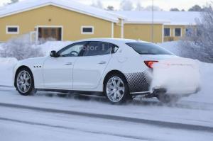 Шпионские снимки Maserati Quattroporte 2017 года 