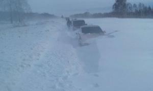 Американка провела три дня в снежном плену в своем автомобиле