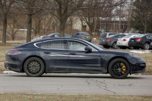 Шпионские снимки Porsche Panamera 2017 года 