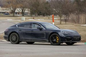 Шпионские снимки Porsche Panamera 2017 года 