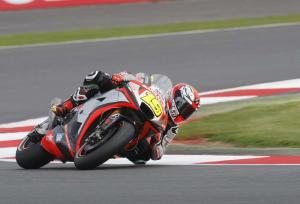 Aprilia представит новый байк на предсезонных тестах в Катаре