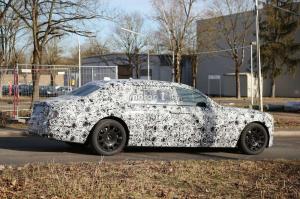 Шпионские снимки Rolls-Royce Phantom 2017 года 