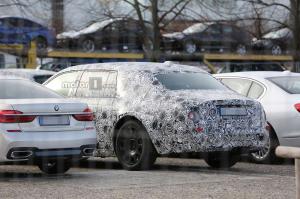 Шпионские снимки Rolls-Royce Phantom 2017 года 