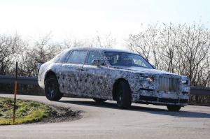 Шпионские снимки Rolls-Royce Phantom 2017 года 