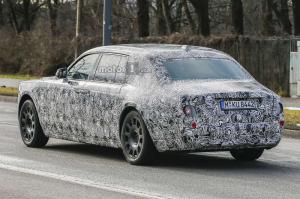Шпионские снимки Rolls-Royce Phantom 2017 года 