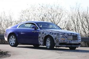 Rolls-Royce вывел на тесты обновленный Wraith