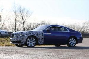 Rolls-Royce вывел на тесты обновленный Wraith