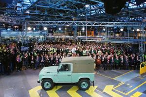 Последний Land Rover Defender сошедший с конвейера 