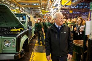 Последний Land Rover Defender сошедший с конвейера 