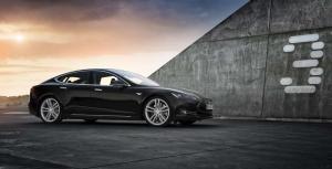 Компания Tesla готовит к премьере новый электрокар Model 3