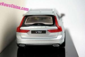 Volvo V90 