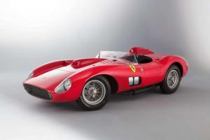 В Париже продают редкий спорткар Ferrari за 32 млн. евро