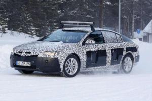 Opel вывел на зимние тесты новое поколение Insignia
