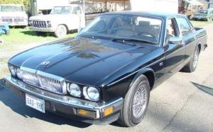 В Соединенных Штатах с молотка хотят пустить необычный пикап Jaguar XJ40 1989 модельного года