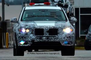 Спортивная версия кроссовера BMW X3 впервые замечена на тестах 