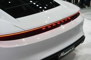 Porsche выпустит свой первый электрокар в 2020 году