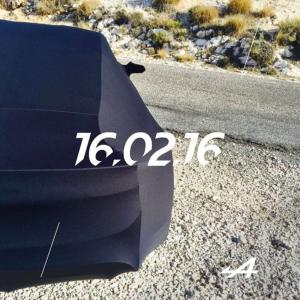 Renault показала рельеф кузова спорткара Alpine