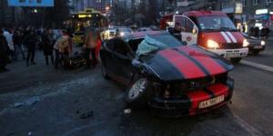 Жуткое ДТП в Киеве: Ford Mustang протаранил маршрутку с пассажирами