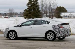 Шпионские снимки Opel Ampera 2017 года 