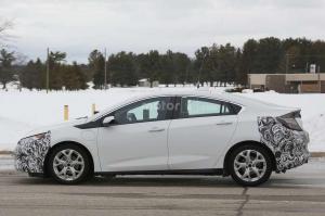 Шпионские снимки Opel Ampera 2017 года 