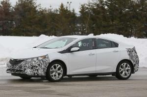 Шпионские снимки Opel Ampera 2017 года 