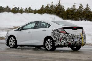 Шпионские снимки Opel Ampera 2017 года 