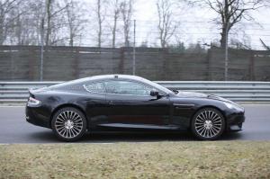 Шпионские снимки Aston Martin DB9 2017 года 