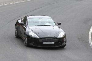 Шпионские снимки Aston Martin DB9 2017 года 