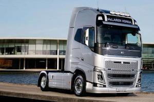 Компания Volvo Trucks стала поставщиком McLaren