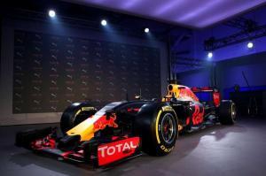 Презентация раскраски Red Bull Racing RB12 