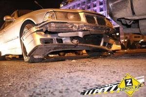 Пьяный водитель BMW X5 "собрал" автомобили на светофоре 