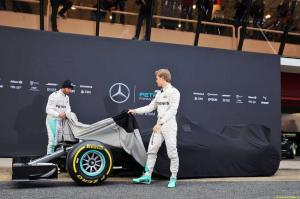 Презентация Mercedes-Benz F1 W07 Hybrid 