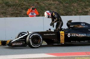 Кевин Магнуссен дебютировал в составе Renault