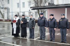 В Гомеле епископ освятил гаишников, машины ДПС и эвакуатор