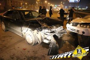 В Алматы водитель не справился с управлением, пострадали шесть авто
