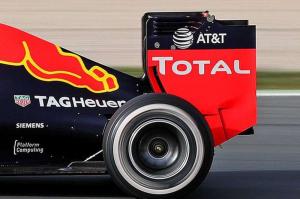 AT&T и Red Bull Racing продлили контракт