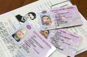 Житель Кузбасса 10 лет безнаказанно ездил пьяным за рулем, имея партию поддельных прав