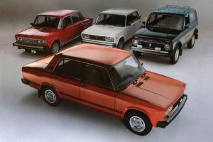 Горе-угонщики из Татарска не смогли завести четыре Lada подряд